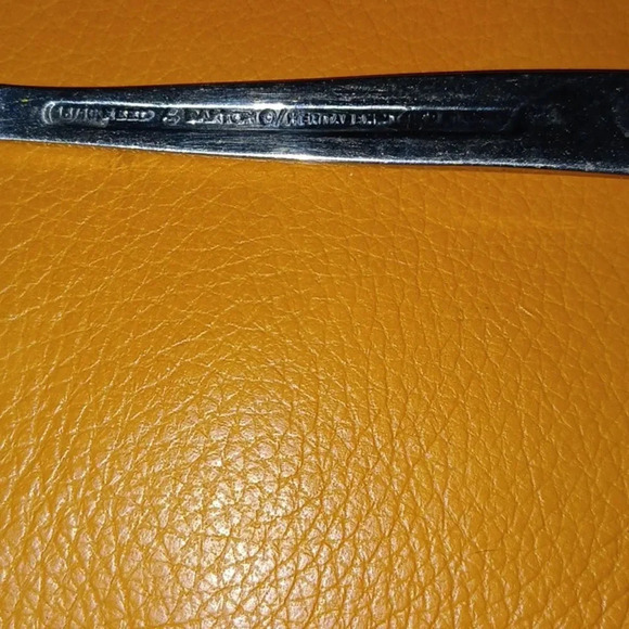 assorted tableware - Picture 6 of 10